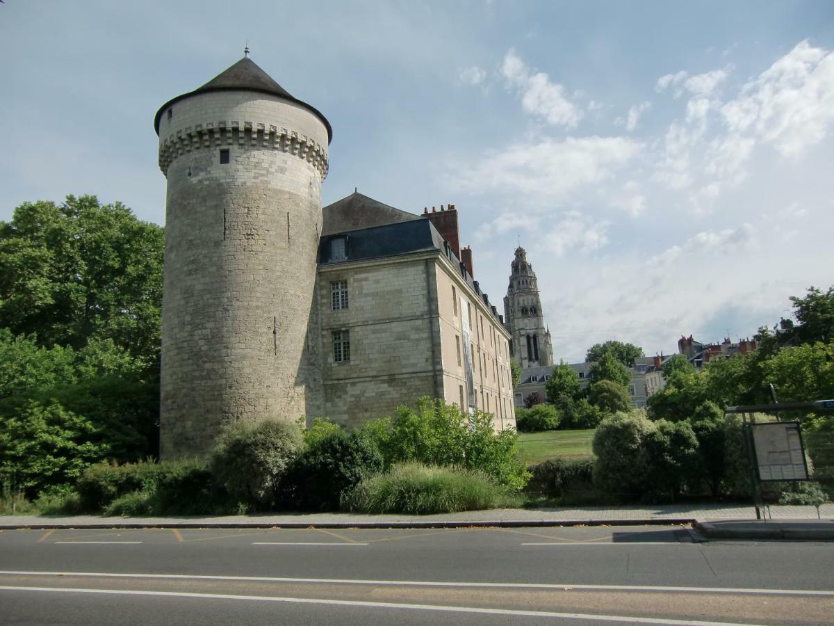 Git'Appart Au Bord De Loire Tours Exterior photo
