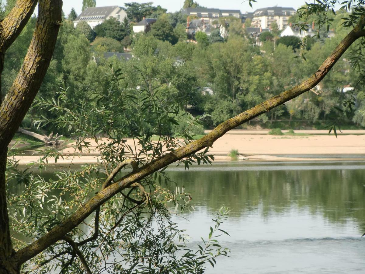Git'Appart Au Bord De Loire Tours Exterior photo